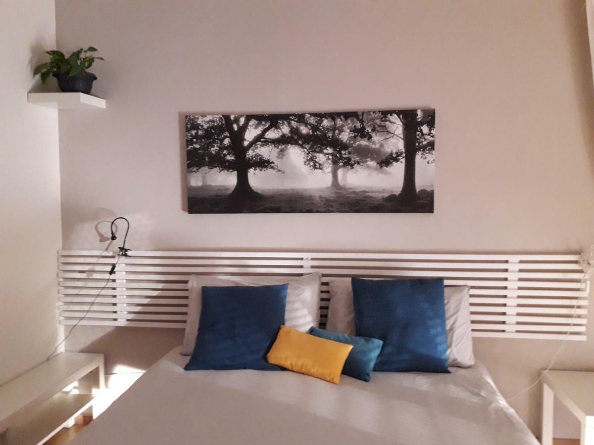 Le Stanze Di Adele Bed and Breakfast LʼAquila Exteriör bild
